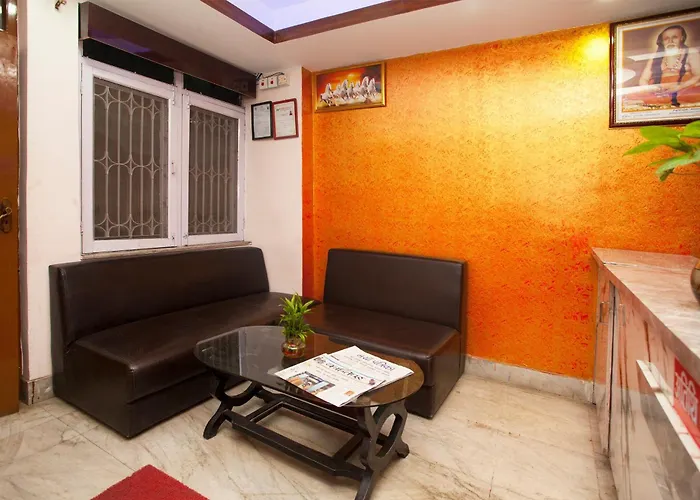 Oyo 809 Shree Guru Annex 2 Hotel *