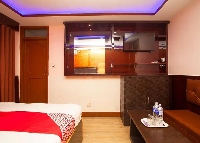 Oyo 809 Shree Guru Annex 2 Hotel *